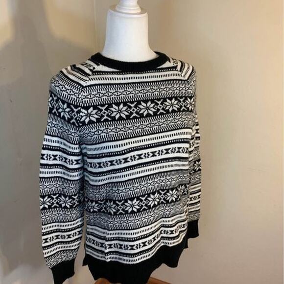 Old Navy women’s sweater shirt size S - Picture 3 of 6